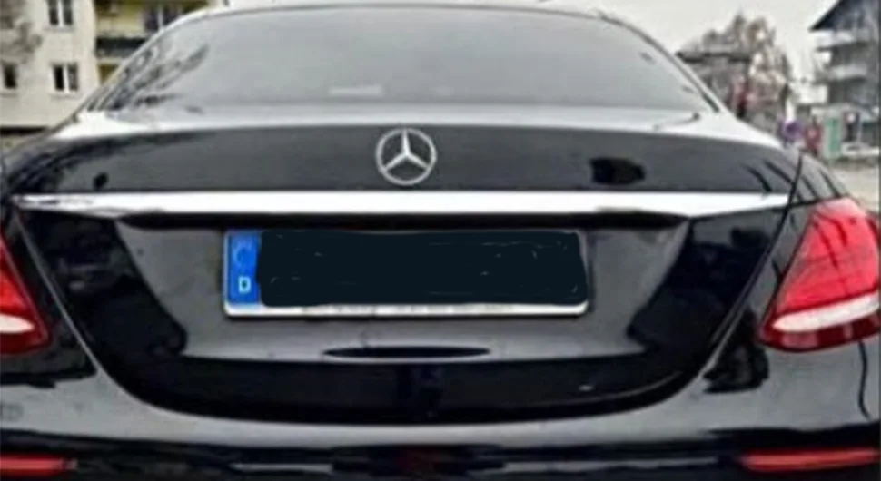 mercedes srebrenik crna hronika.webp